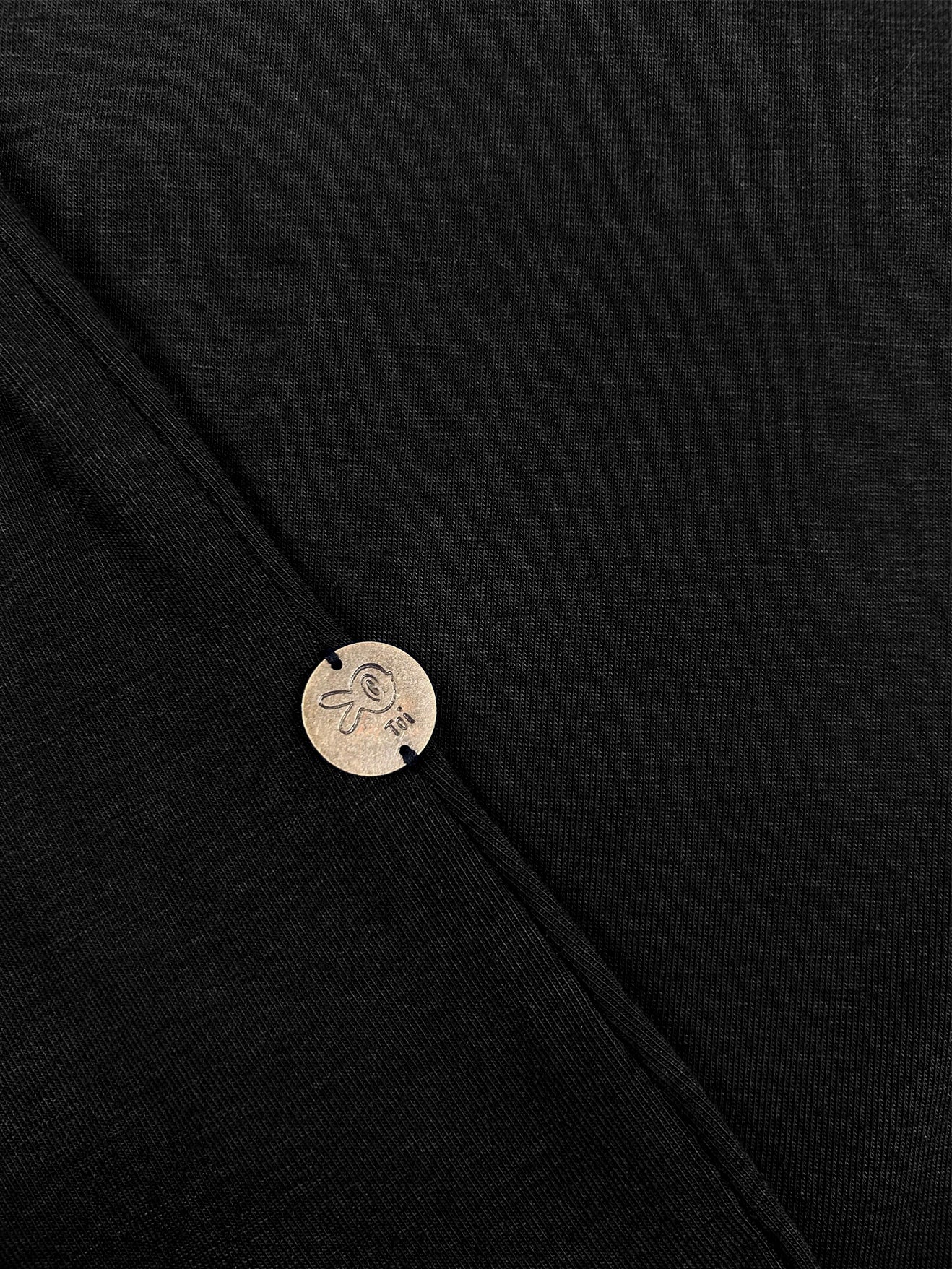 The Glove Top (Black)