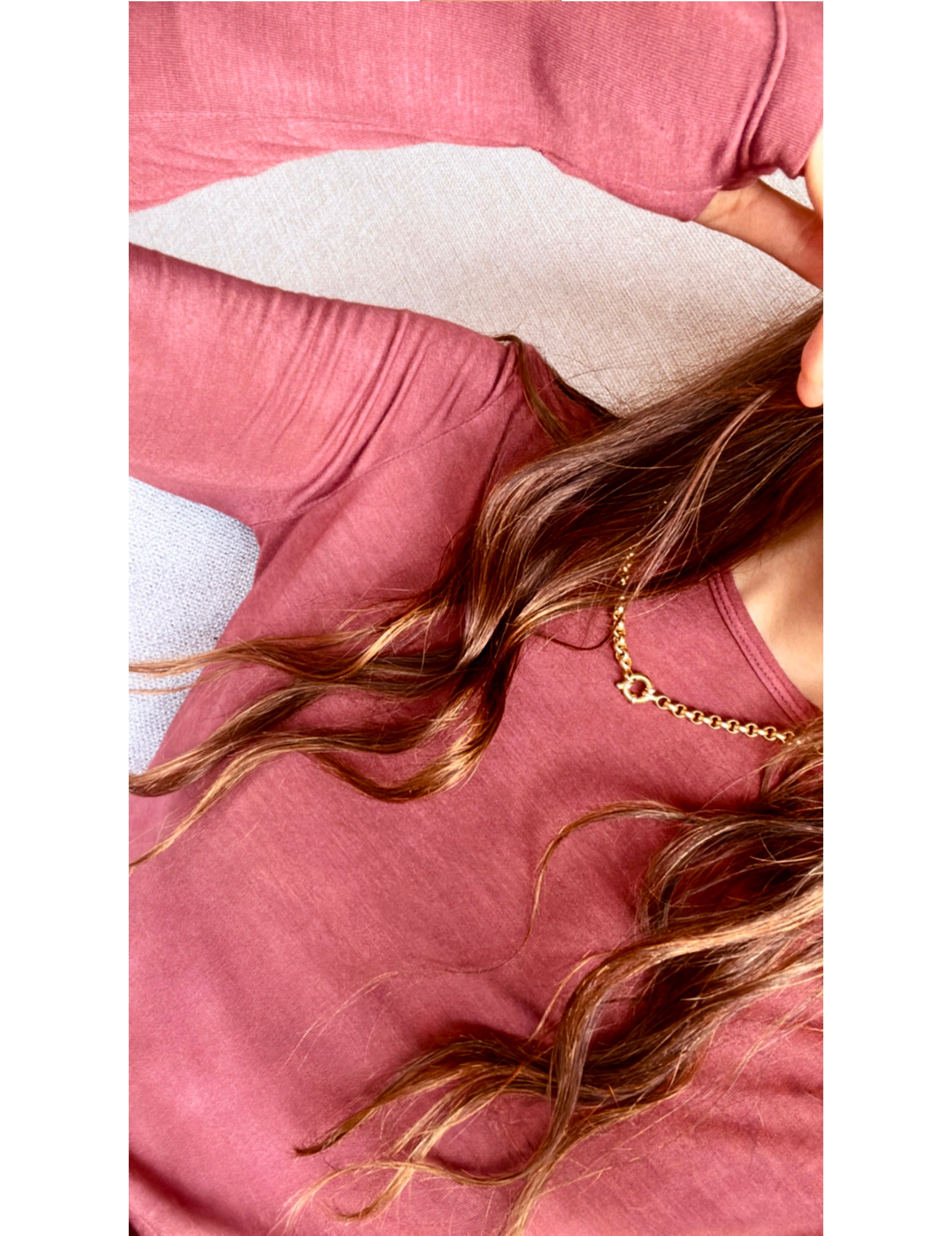 The Glove top (Pomegranate)