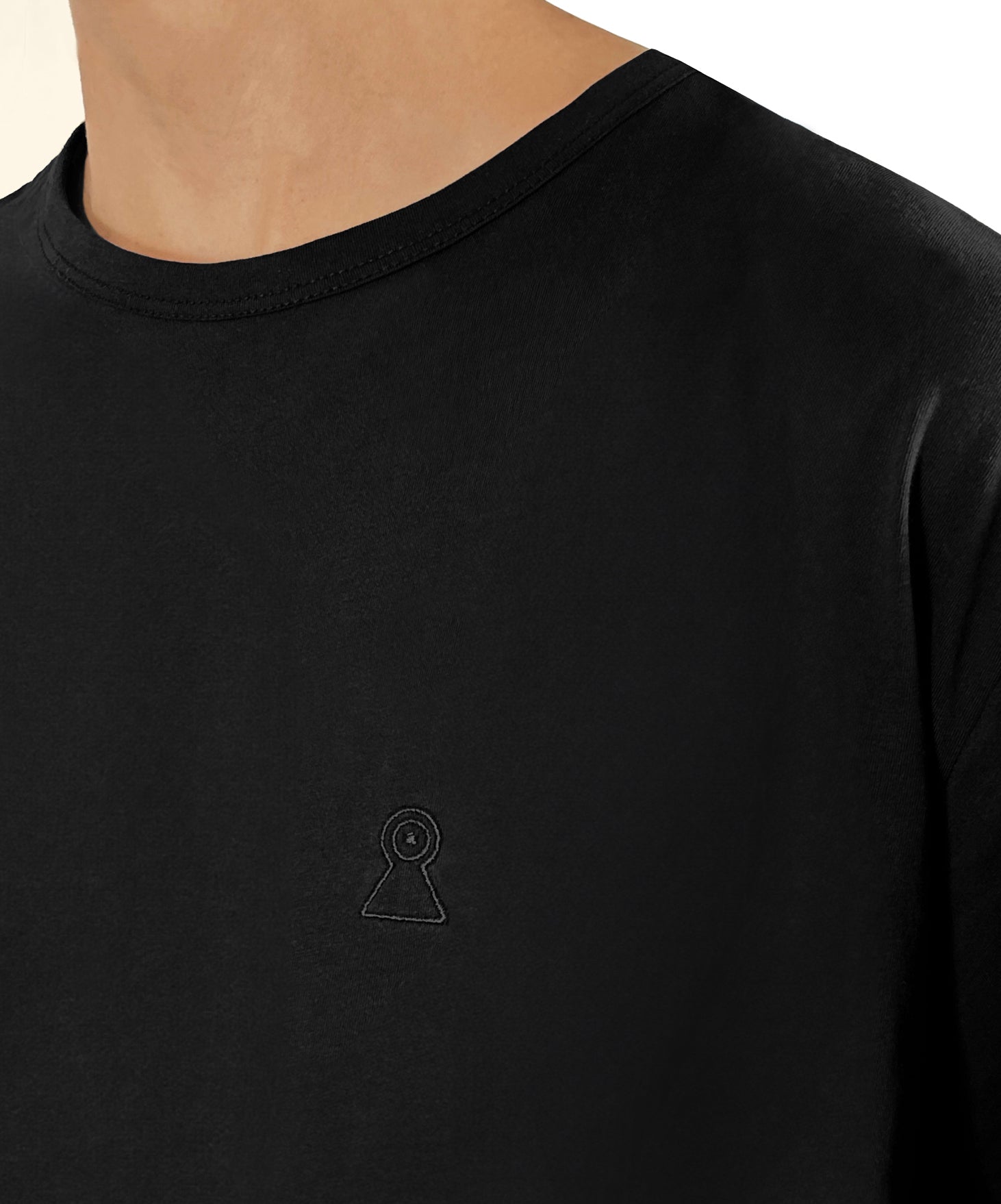 The Keyhole T-shirt (Black)