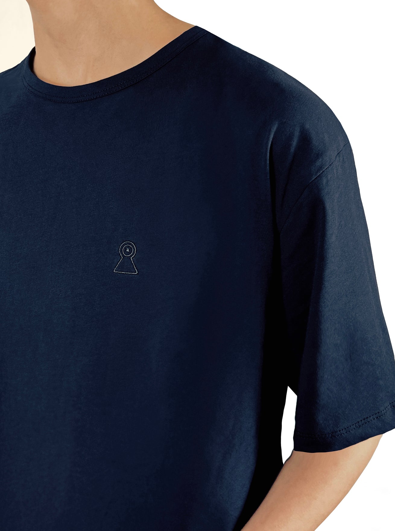 The Keyhole T-shirt (Navy)