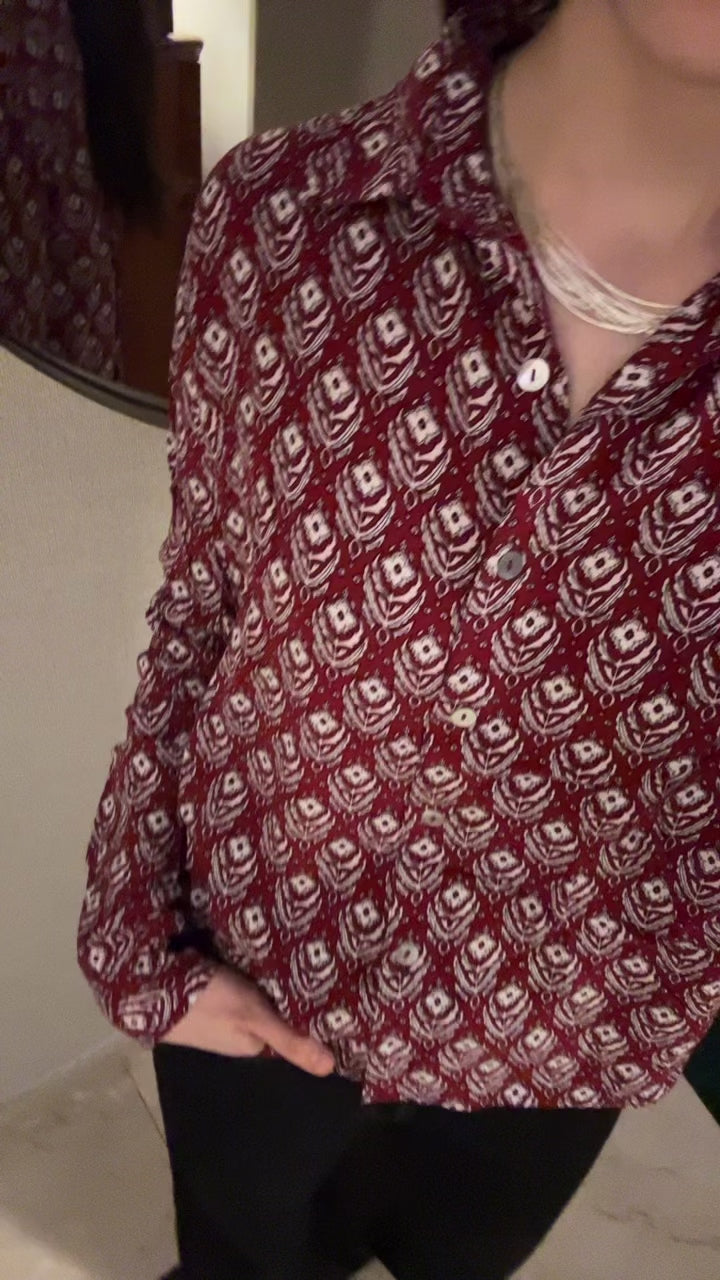 Camisa de arabescos en  tela fluida